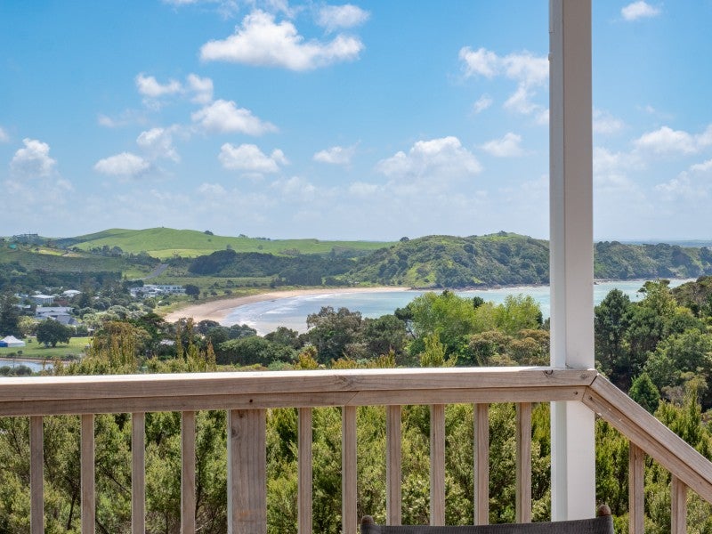 95 Stratford Drive, Cable Bay, Cable Bay - Carousel 2