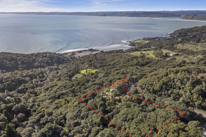 112 Whaanga Road, Raglan, Raglan - Carousel 2