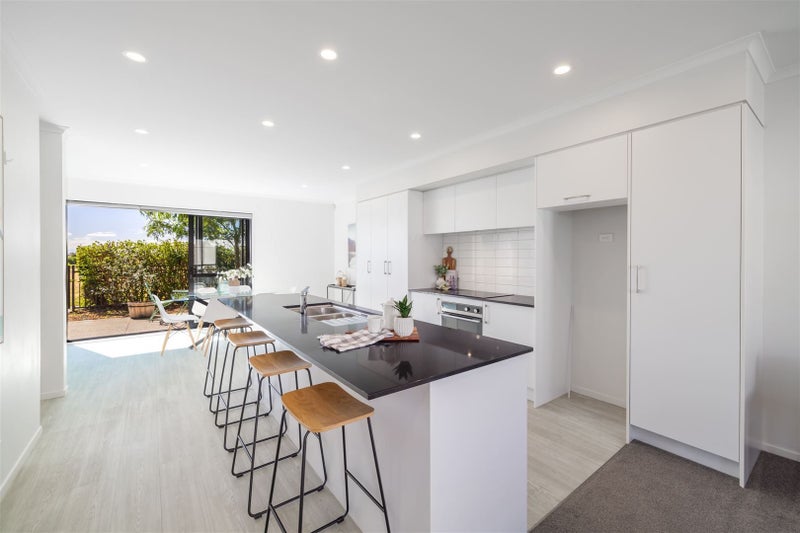 14 Brian Keogh Lane, Wigram, Christchurch - Carousel 1