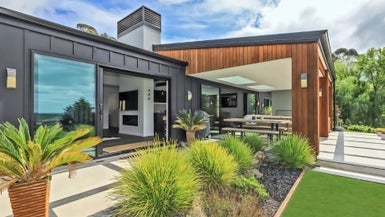 2 Te Roera Drive, Taradale, Napier - Carousel 1