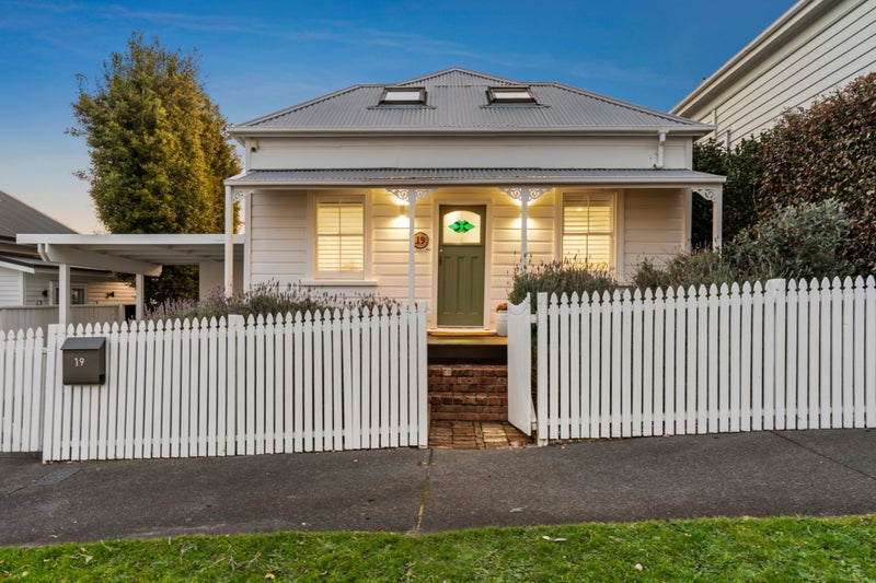 19 Bayfield Road, Ponsonby, Auckland - Carousel 1