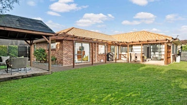 12 Willowbank Close, East Tamaki Heights, Auckland - Carousel 1