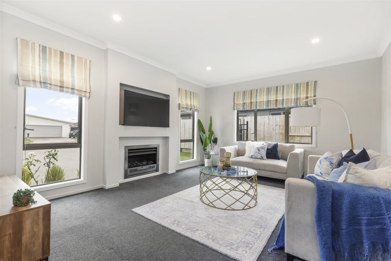 18 Miranda Place, Flagstaff, Hamilton - Carousel 2