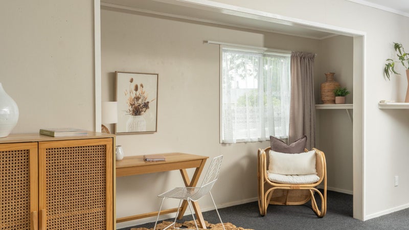 74 Paramount Parade, Tikipunga, Whangarei - Carousel 1