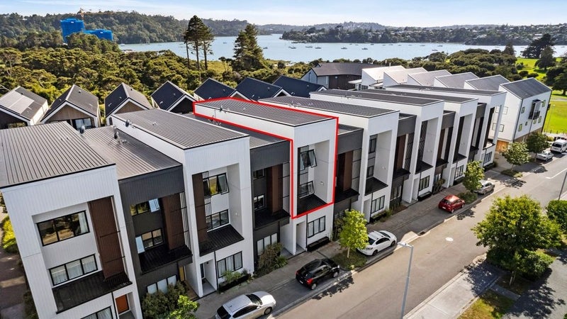 72 Rangihina Road, Hobsonville, Auckland - Carousel 1