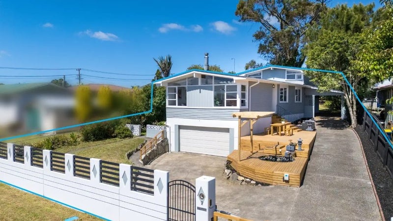 2 Coburg Street, Henderson, Auckland - Carousel 1