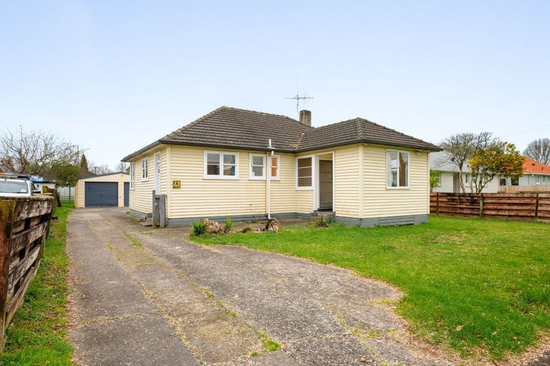 41 Old Farm Road, Hamilton East, Hamilton - Carousel 1