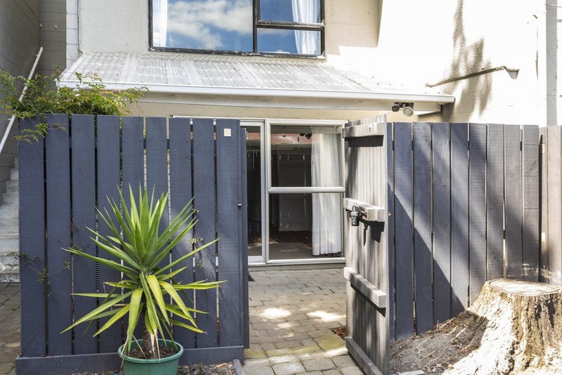 2/271 Fitzgerald Avenue, Christchurch Central, Christchurch - Carousel 2