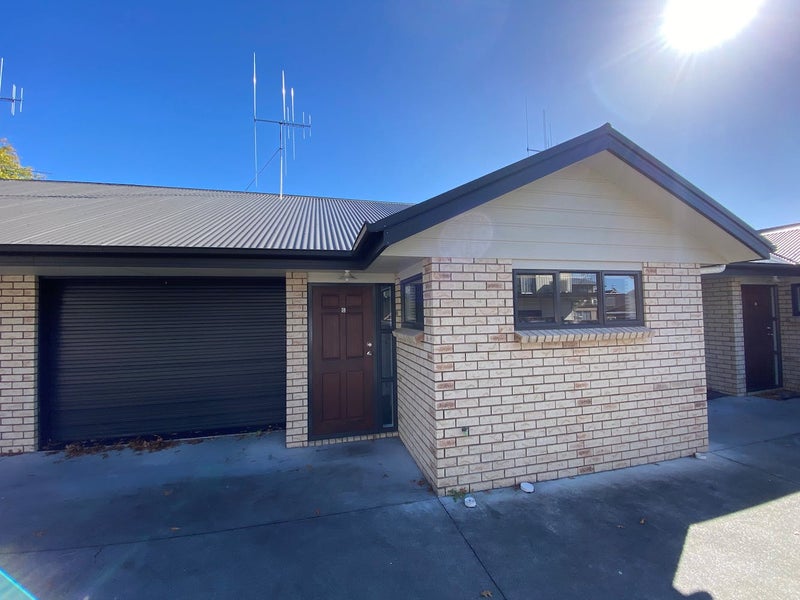 3/152 Firth Street, Hamilton East, Hamilton - Carousel 1