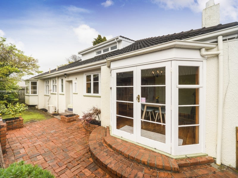 265 Victoria Avenue, Hokowhitu, Palmerston North - Carousel 21