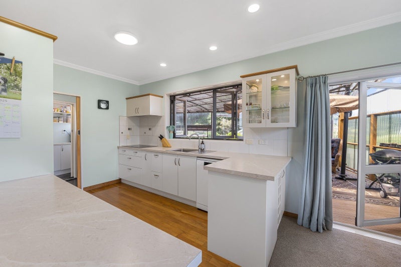 3 Brassey Street, Waverley, Waverley - Carousel 2