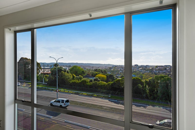 3A/15 Minnie Street, Eden Terrace, Auckland - Carousel 1