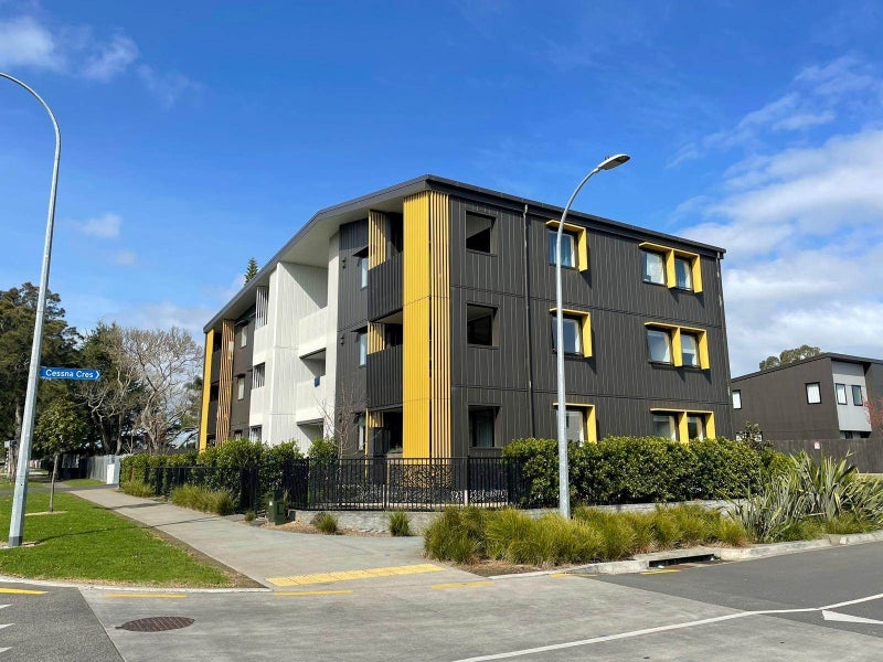 5/45 Cessna Crescent, Mangere, Auckland - Carousel 1