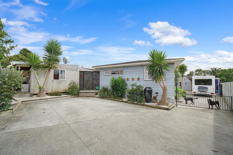 3 Frostbite Place, Ranui, Auckland - Carousel 1