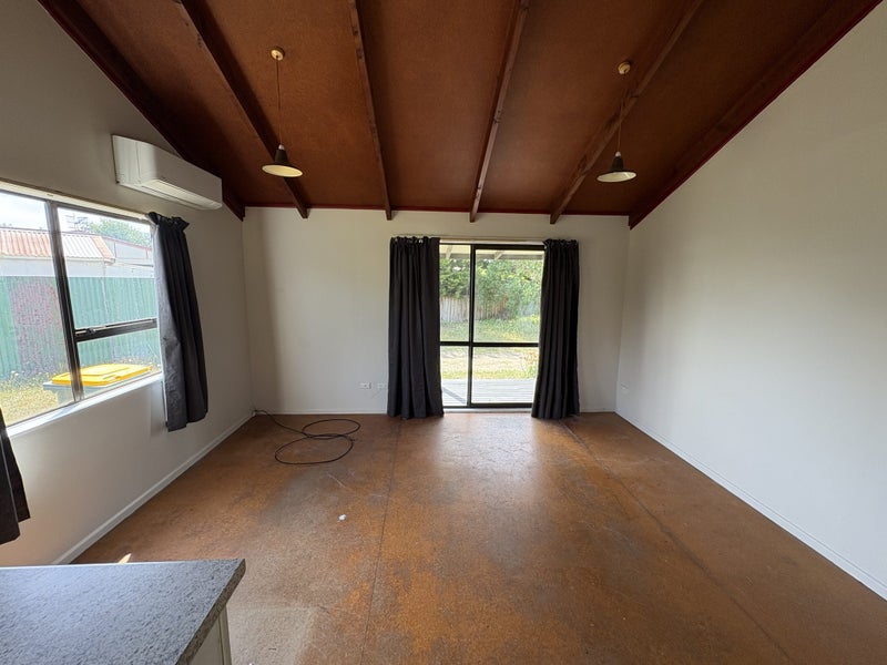 26 Hennessey Street East, Foxton Beach, Foxton - Carousel 2