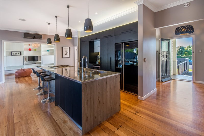 19 Hamana Street, Narrow Neck, Auckland - Carousel 2