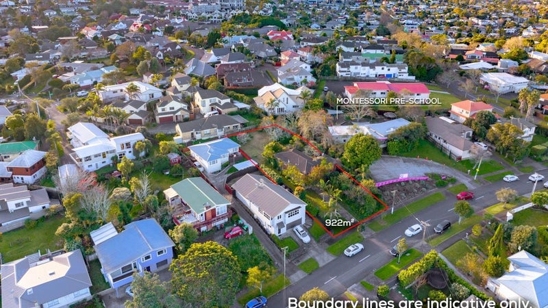 18 Mount Taylor Drive, Glendowie, Auckland - Carousel 1