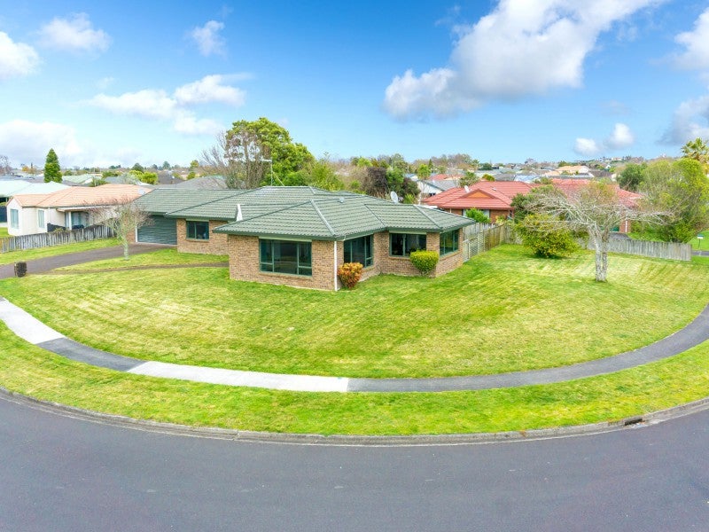 36 Spinnaker Drive, Flagstaff, Hamilton - Carousel 1