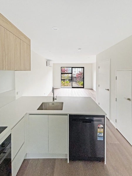 3/476 West Coast Road, Glen Eden, Auckland - Carousel 1