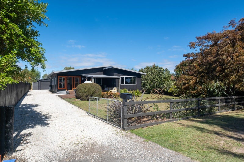 9 Pedersen Road, Haumoana, Haumoana - Carousel 2