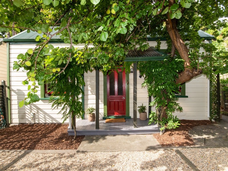 85A Milton Road, Bluff Hill, Napier - Carousel 1