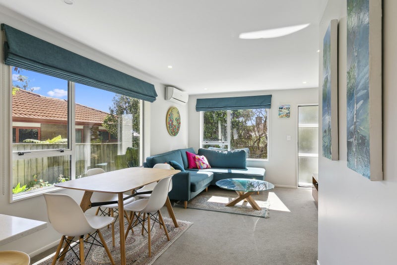 7/69 Freyberg Street, Lyall Bay, Wellington - Carousel 2