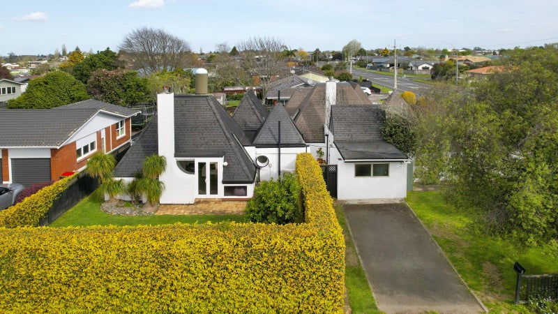 2 Marnane Terrace, St Andrews, Hamilton - Carousel 1