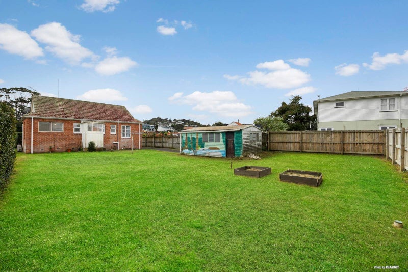 21 Hargest Terrace, Mount Albert, Auckland - Carousel 2