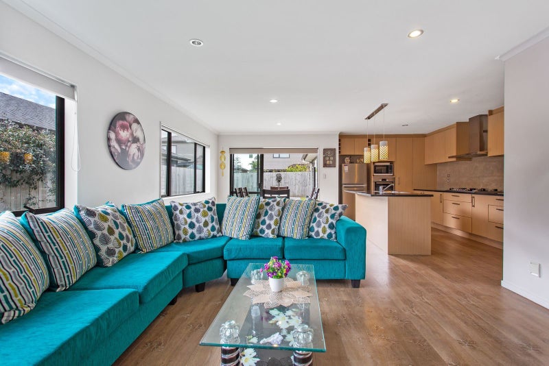 17 Yatterina Avenue, Takanini, Auckland - Carousel 2