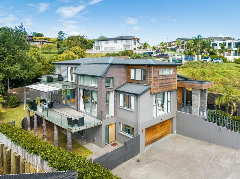 13 Bartells Drive, Goodwood Heights, Auckland - Carousel 2