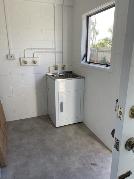 1/33 Quebec Road, Milford, Auckland - Carousel 13