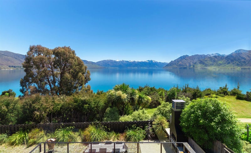 216 Lakeview Terrace, Wanaka - Carousel 1