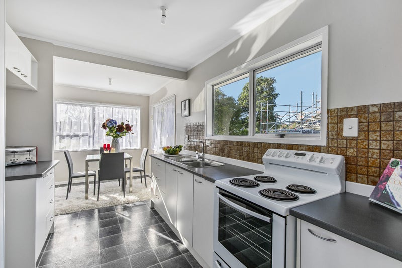54 Moncrieff Avenue, Clendon Park, Auckland - Carousel 2