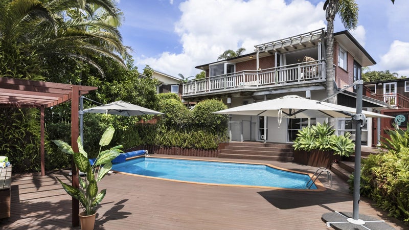 72 Halsey Drive, Lynfield, Auckland - Carousel 1
