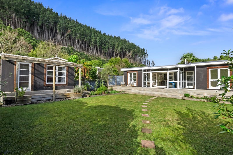 7 Poneke Drive, Waikanae, Waikanae - Carousel 2