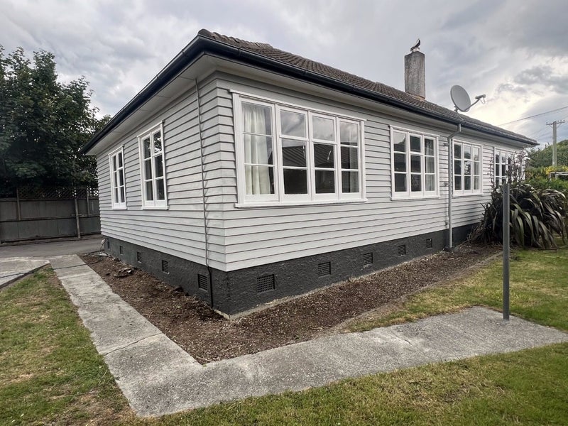 20 Pitcairn Crescent, Bryndwr, Christchurch - Carousel 1