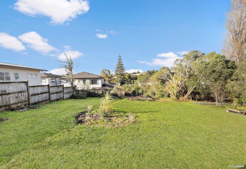 31 Holly Street, Avondale, Auckland - Carousel 7