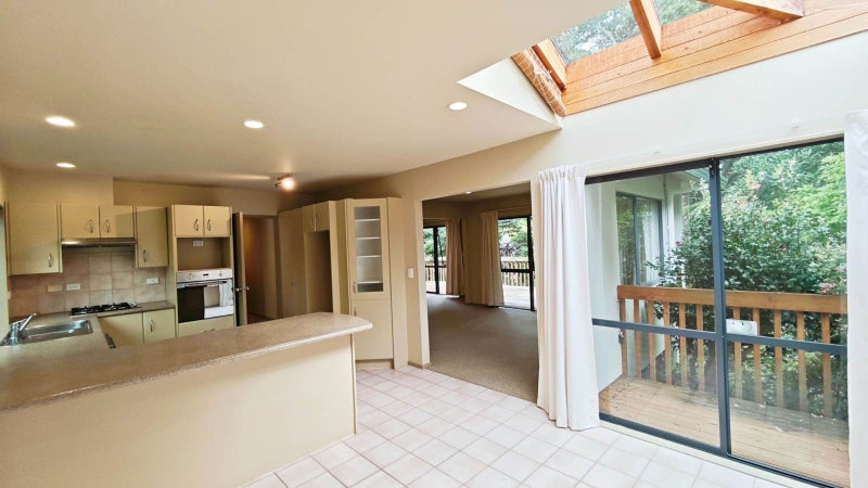 2/177 Mokoia Road, Birkenhead, Auckland - Carousel 2