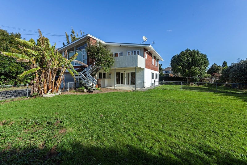 181A Hillsborough Road, Hillsborough, Auckland - Carousel 1