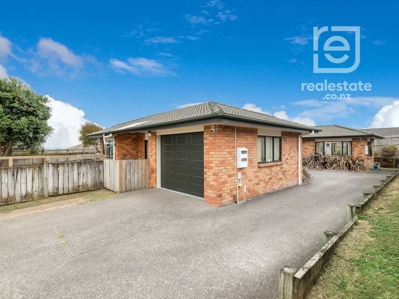 2 Saralee Drive, Manurewa, Auckland - Carousel 1