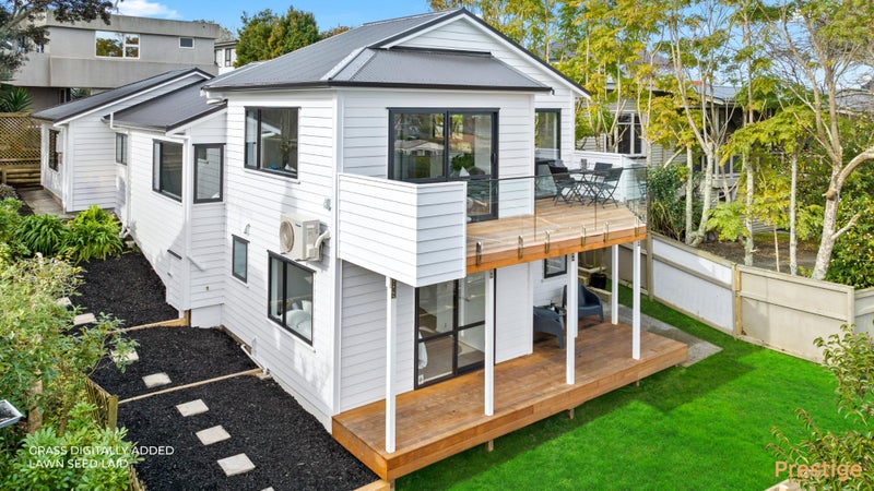 2/21 Tobruk Crescent, Milford, Auckland - Carousel 1