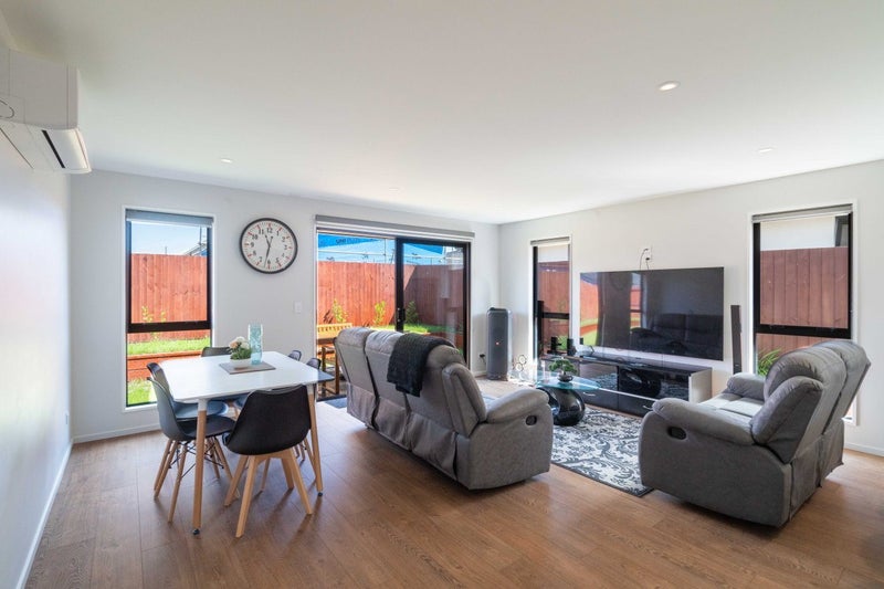 17 Llew Summers Street, Belfast, Christchurch - Carousel 1