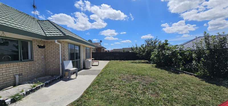 28 Robert Ross Place, Clendon Park, Auckland - Carousel 2