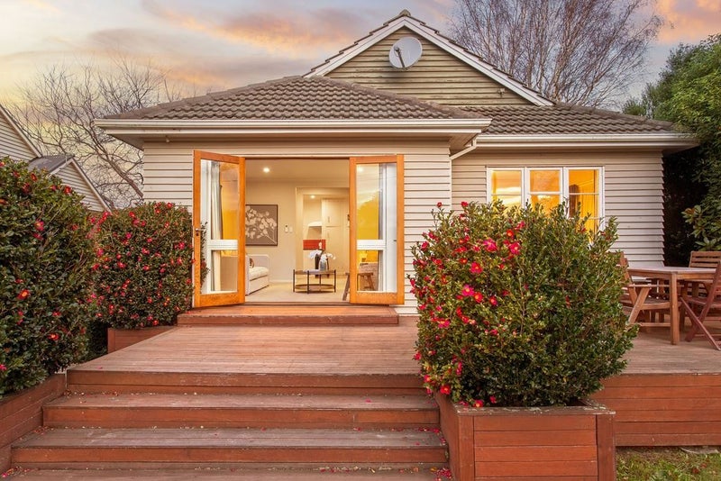 8 Cooke Street, Somerfield, Christchurch - Carousel 1