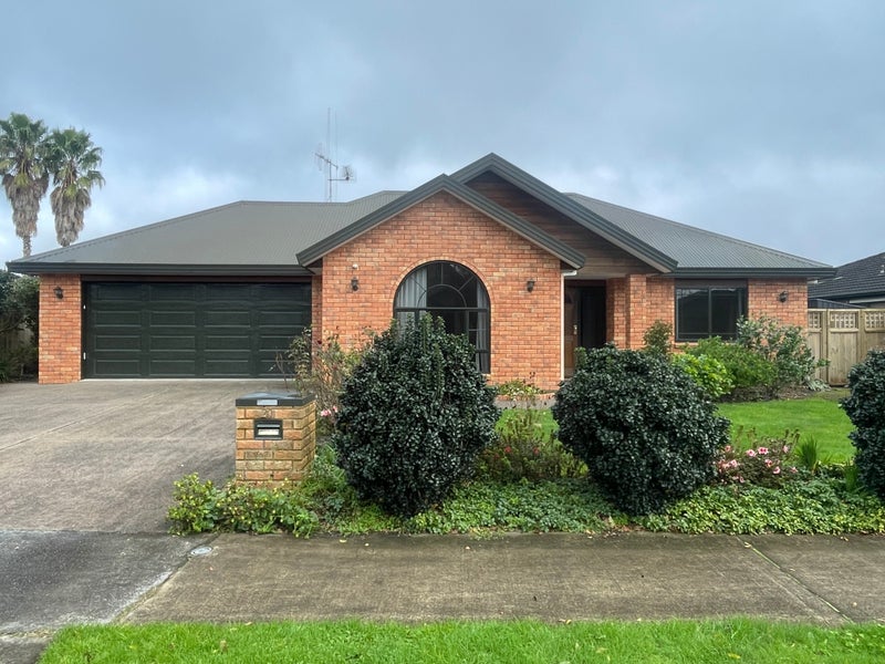 20 Fendalton Drive, Rototuna, Hamilton - Carousel 2