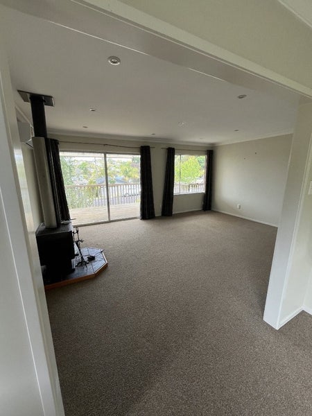 4 Sudan Avenue, Milford, Auckland - Carousel 10