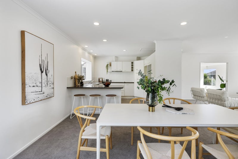 53 Kenmure Avenue, Forrest Hill, Auckland - Carousel 2