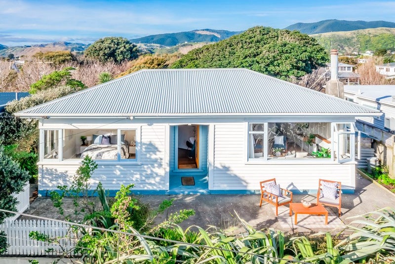 198 Rosetta Road, Raumati South, Paraparaumu - Carousel 2