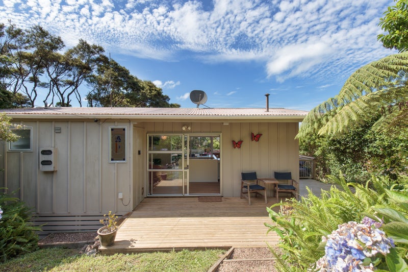 36 Goodwin Avenue, Oneroa, Waiheke Island - Carousel 2