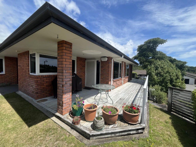 2 Manukaka Heights, Hurdon, New Plymouth - Carousel 26